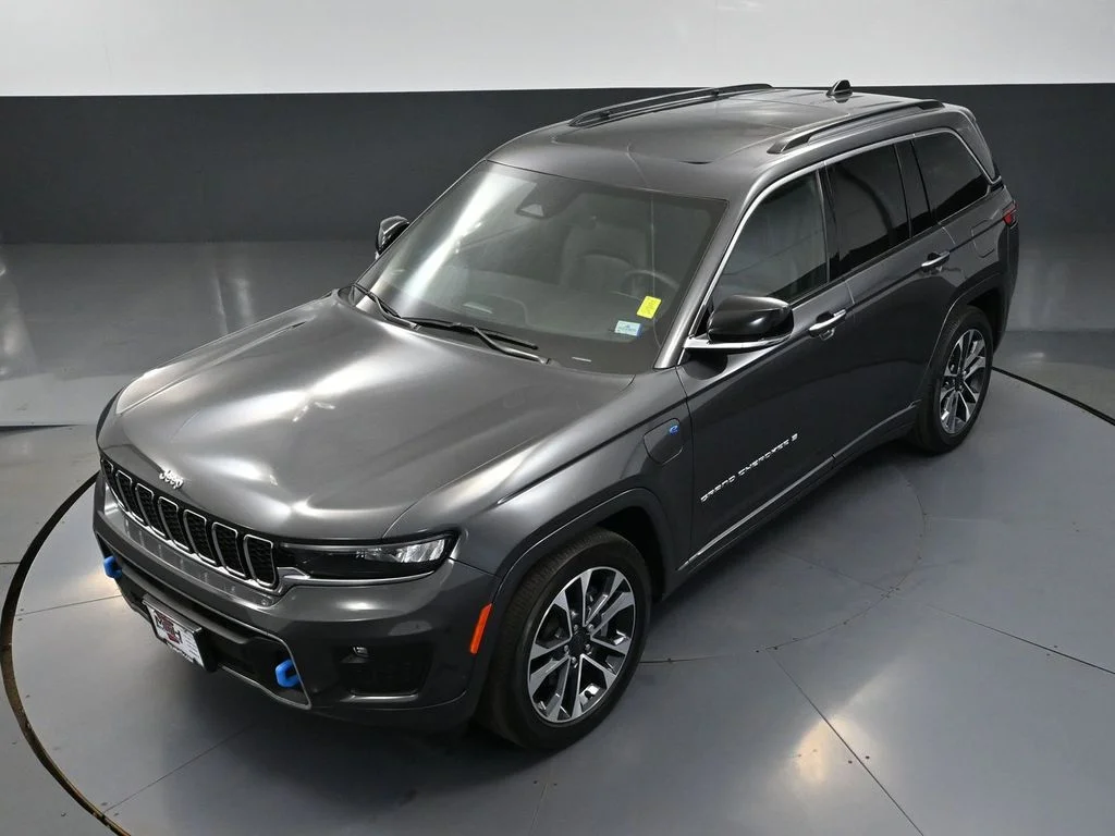 Used 2023 Gray Jeep Overland 4xe image 54