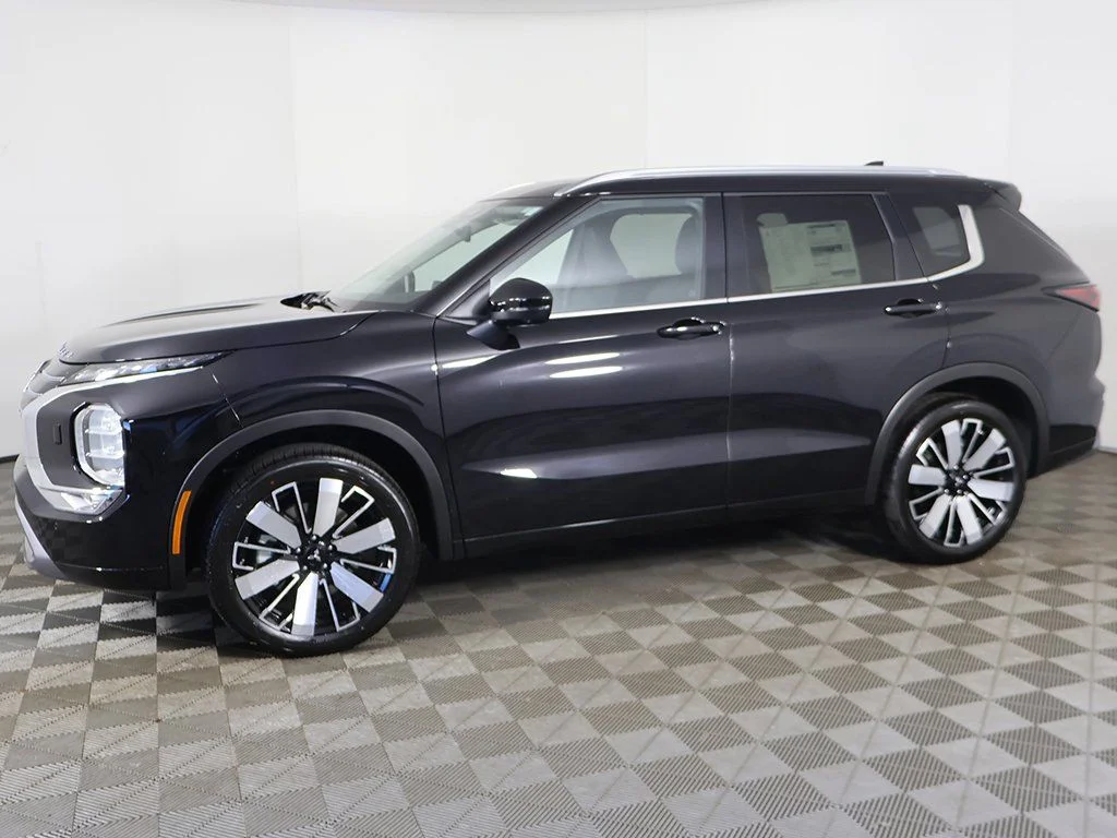 2025 Mitsubishi Outlander SEL - Photo 21