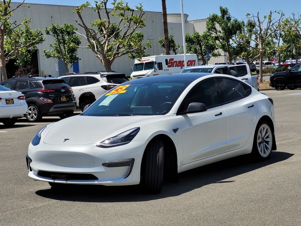 Used 2023 White Tesla Base image 8