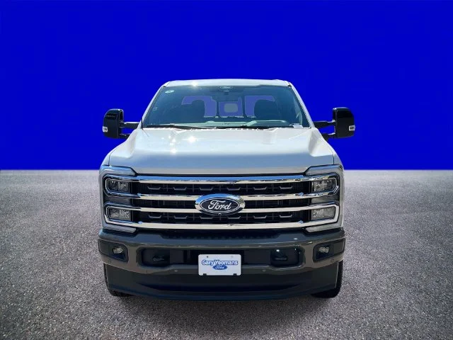 New 2027 Star White Metallic Tri-Coat Ford F-350® King Ranch® image 8