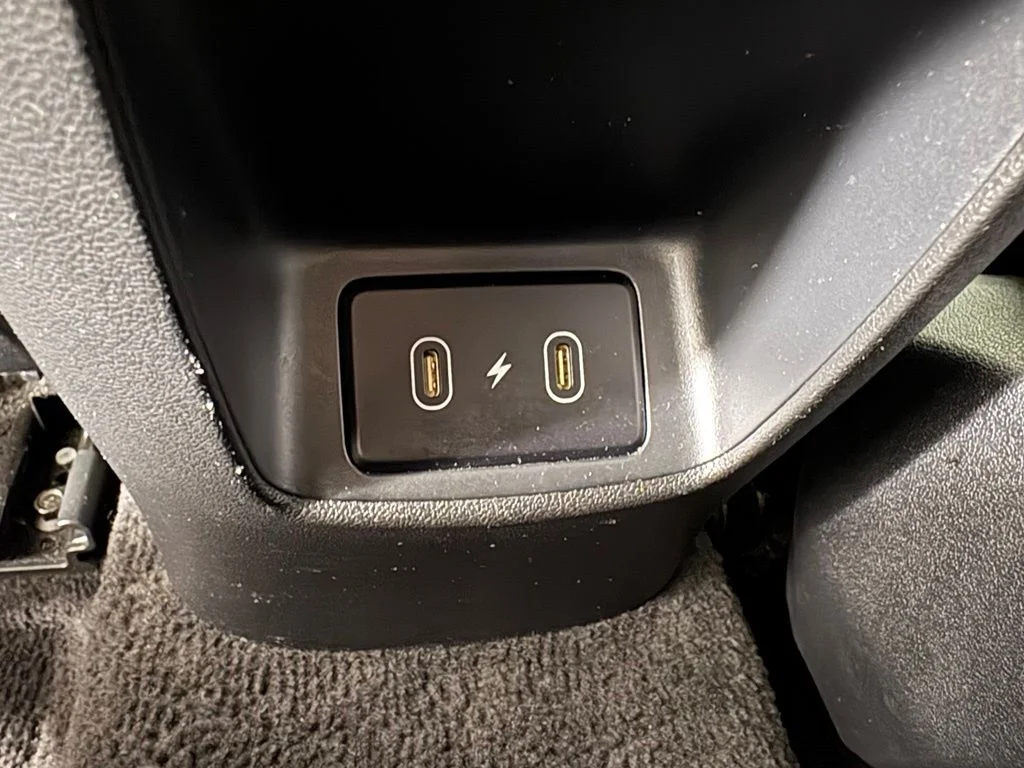 Used 2024 Silver Hyundai SEL image 35