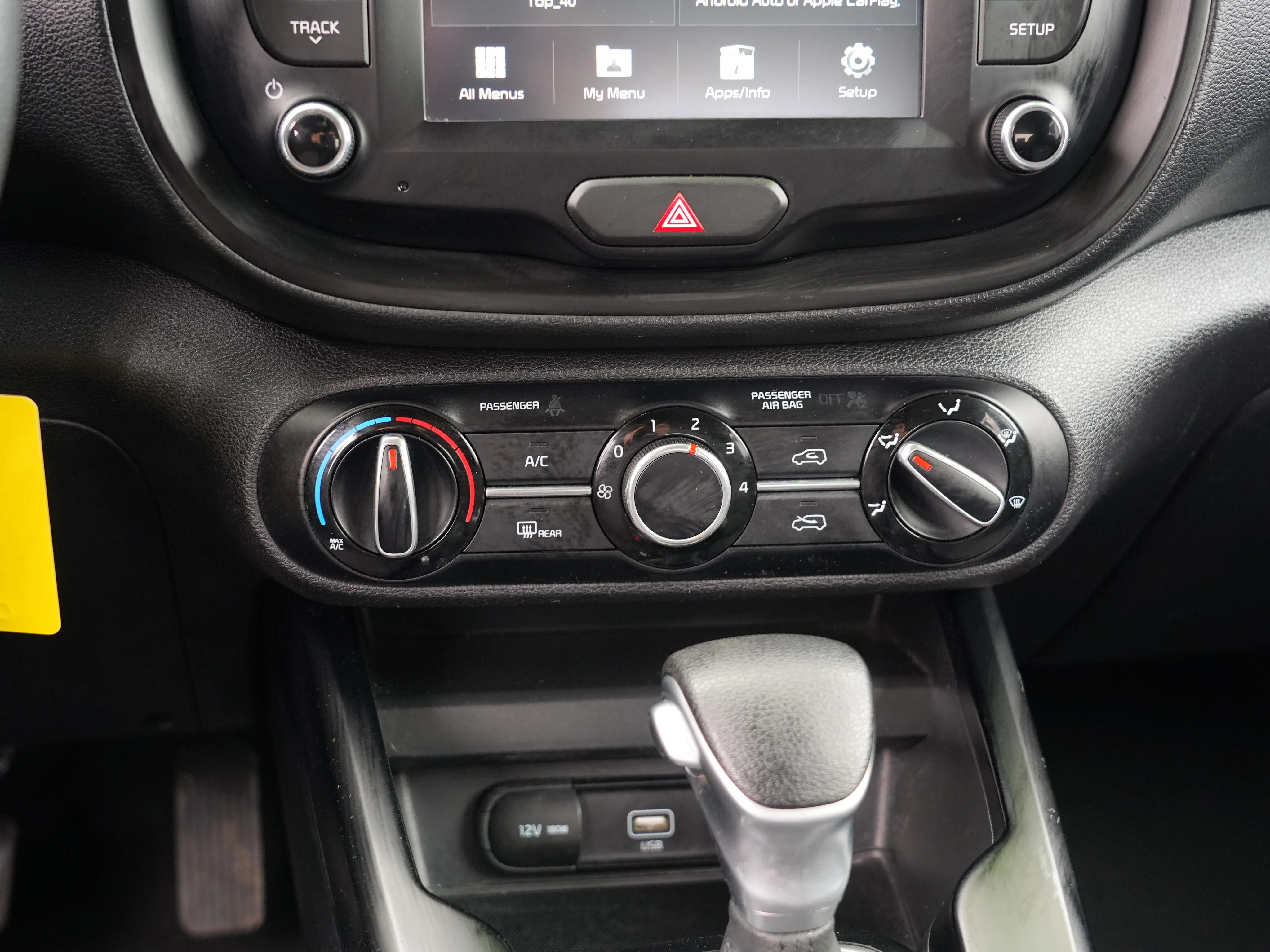 2020 Kia Soul LX - Photo 24