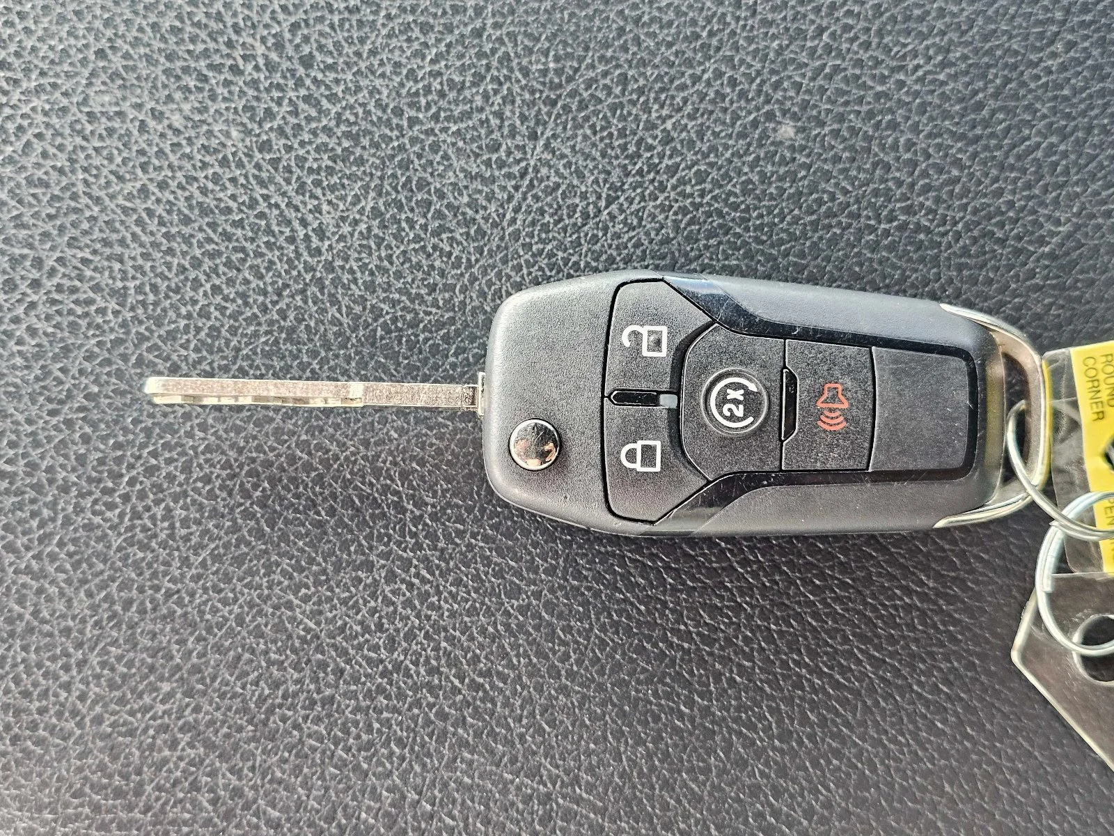 Used 2022 Oxford White Ford LARIAT image 30