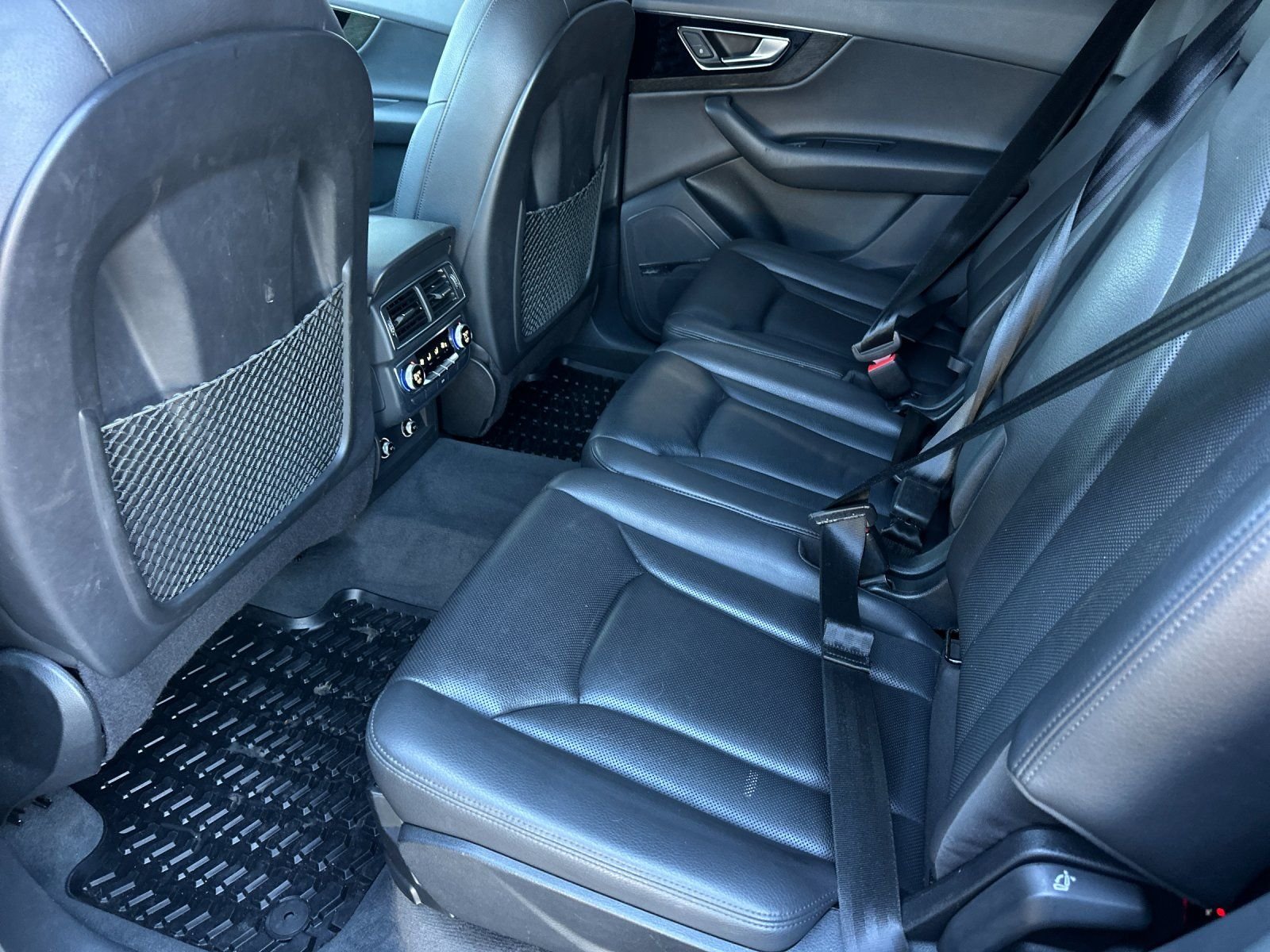 Used 2019 Orca Black Metallic Audi 55 Prestige image 11