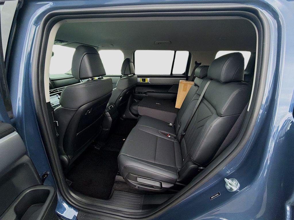 New 2026 Atlantis Blue Hyundai SEL FWD image 17