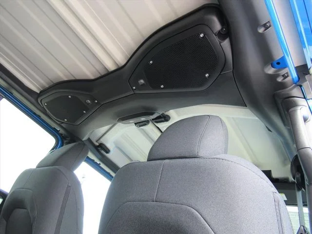 New 2026 Hydro Blue Pearl-Coat Exterior Paint Jeep Sport S image 12