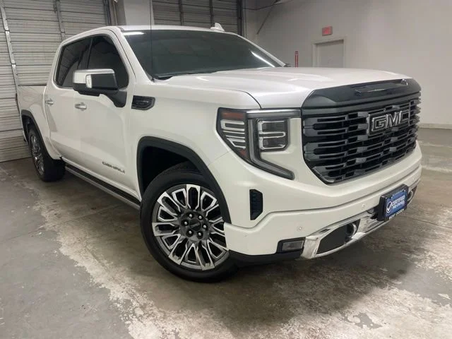 2023 GMC Sierra 4WD Crew Cab Short Box Denali Ultimate's photo