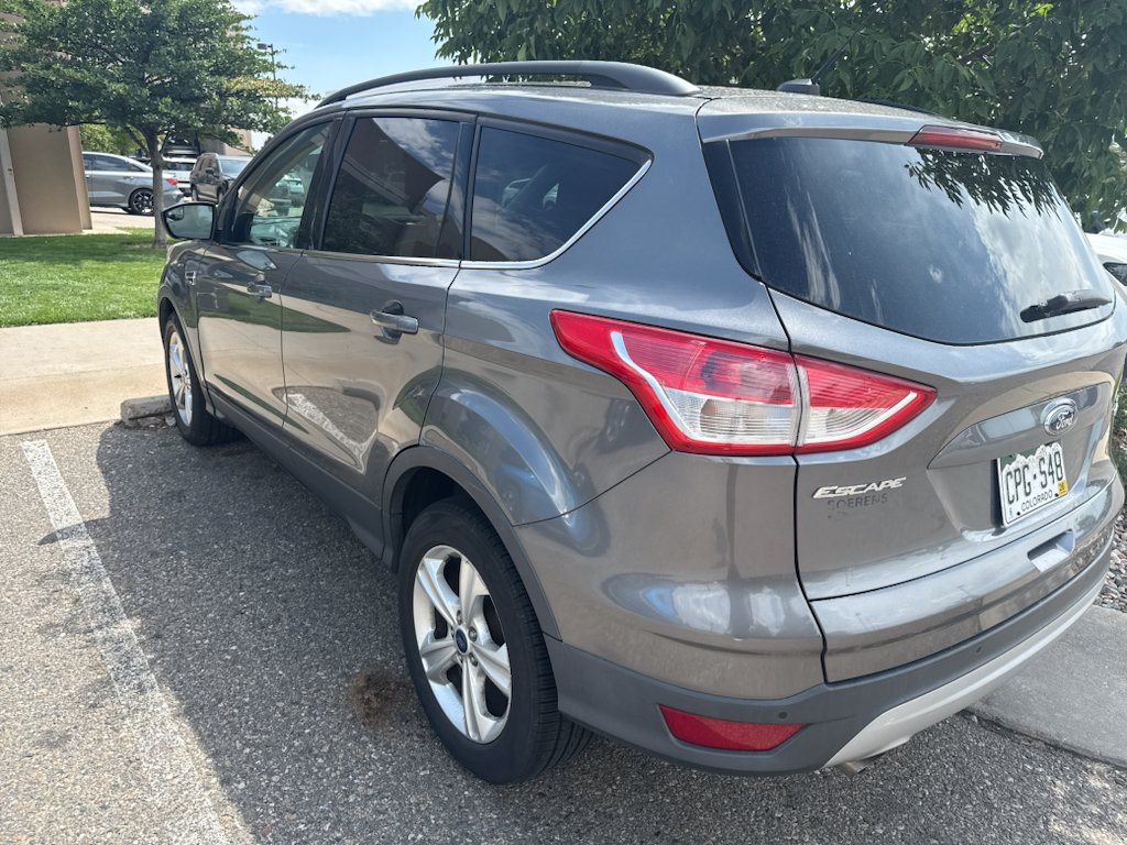 Used 2014 Gray Ford SE image 5