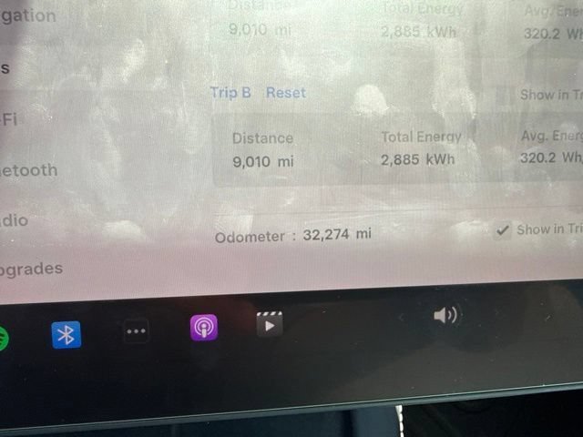 Used 2023 White Tesla Base image 2