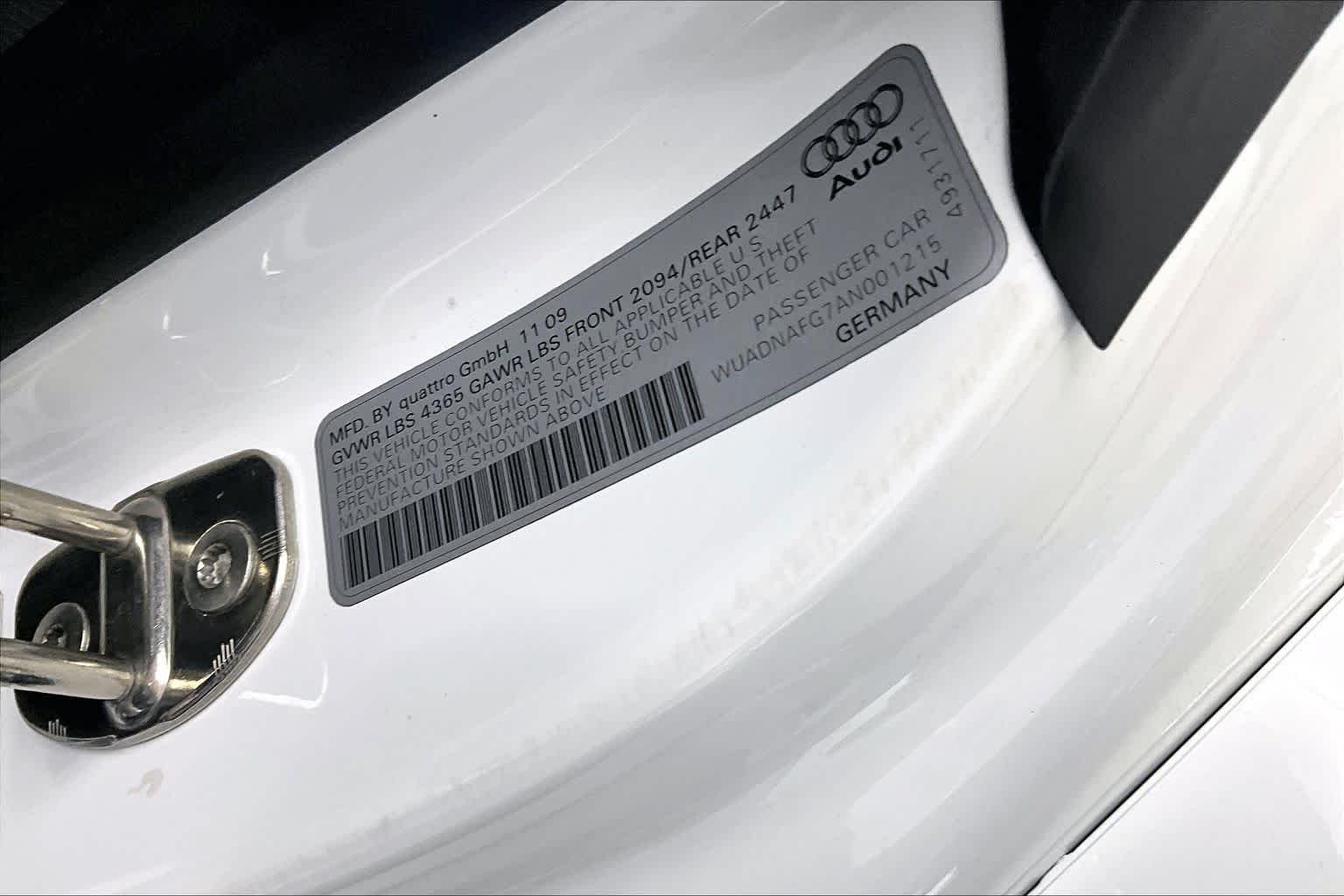Used 2010 Ibis White With Ice Silver Sideblades Audi 5.2L image 48