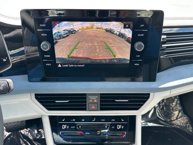 New 2026 Deep Black Pearl Volkswagen 1.5T SE image 33