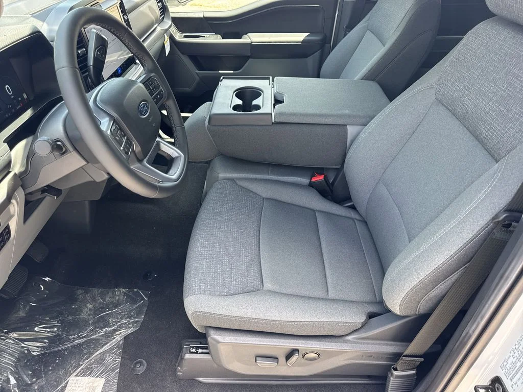 New 2026 White Ford XLT image 9
