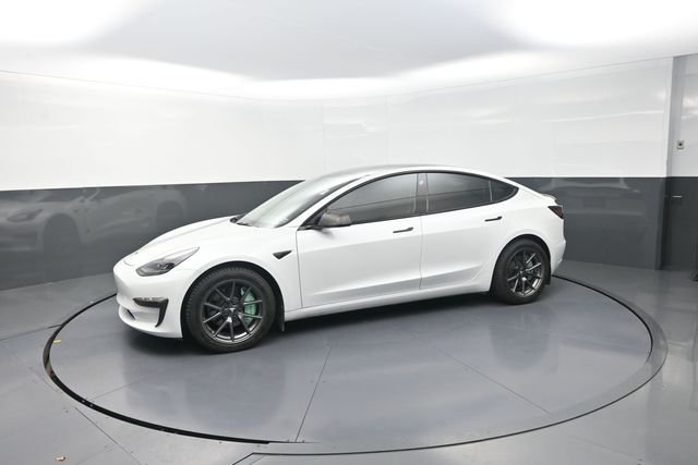 Used 2022  Tesla Long Range image 38