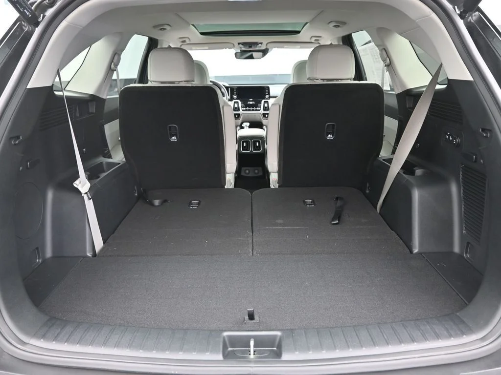 Used 2023 Black Kia X-Line EX image 13