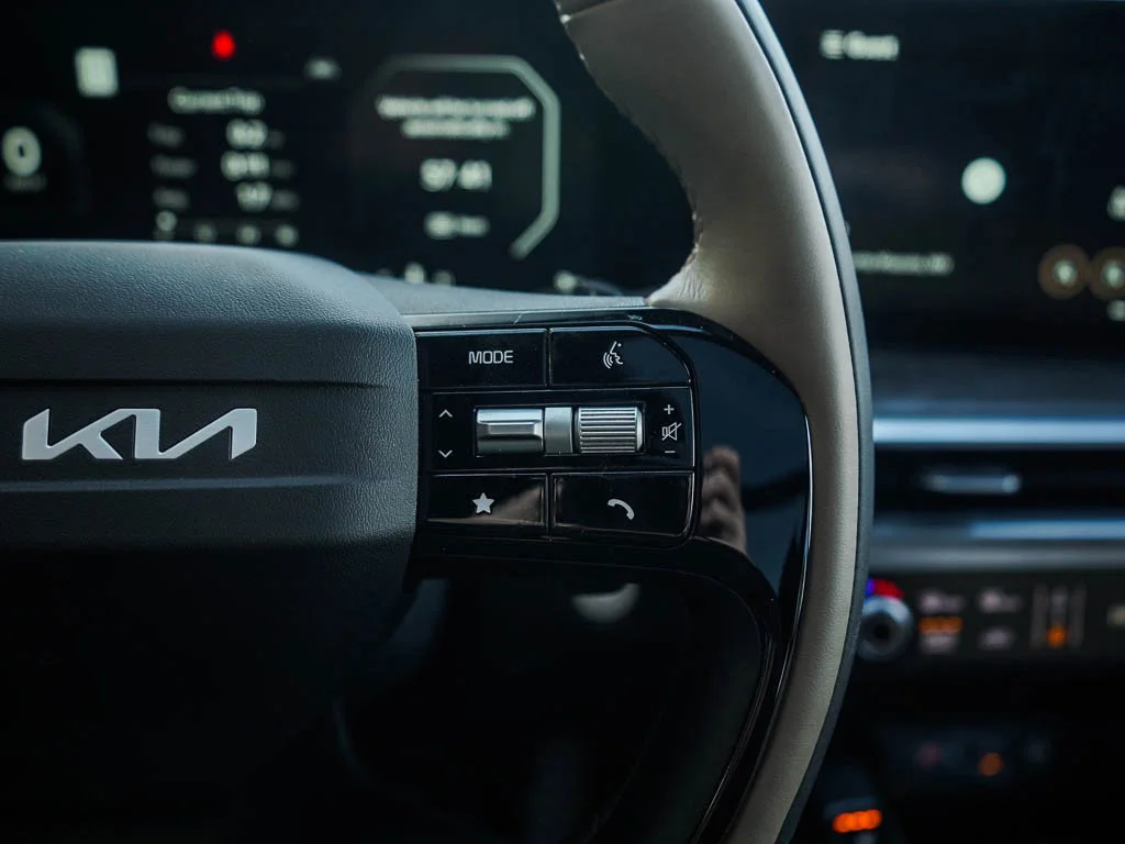 New 2026 Wolf Gray Kia X-Line SX Prestige AWD image 23