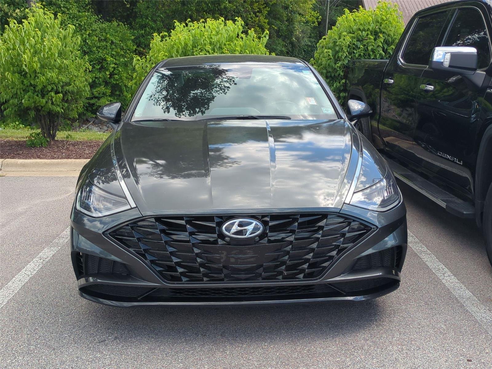 Used 2022 Portofino Gray Hyundai SEL image 2