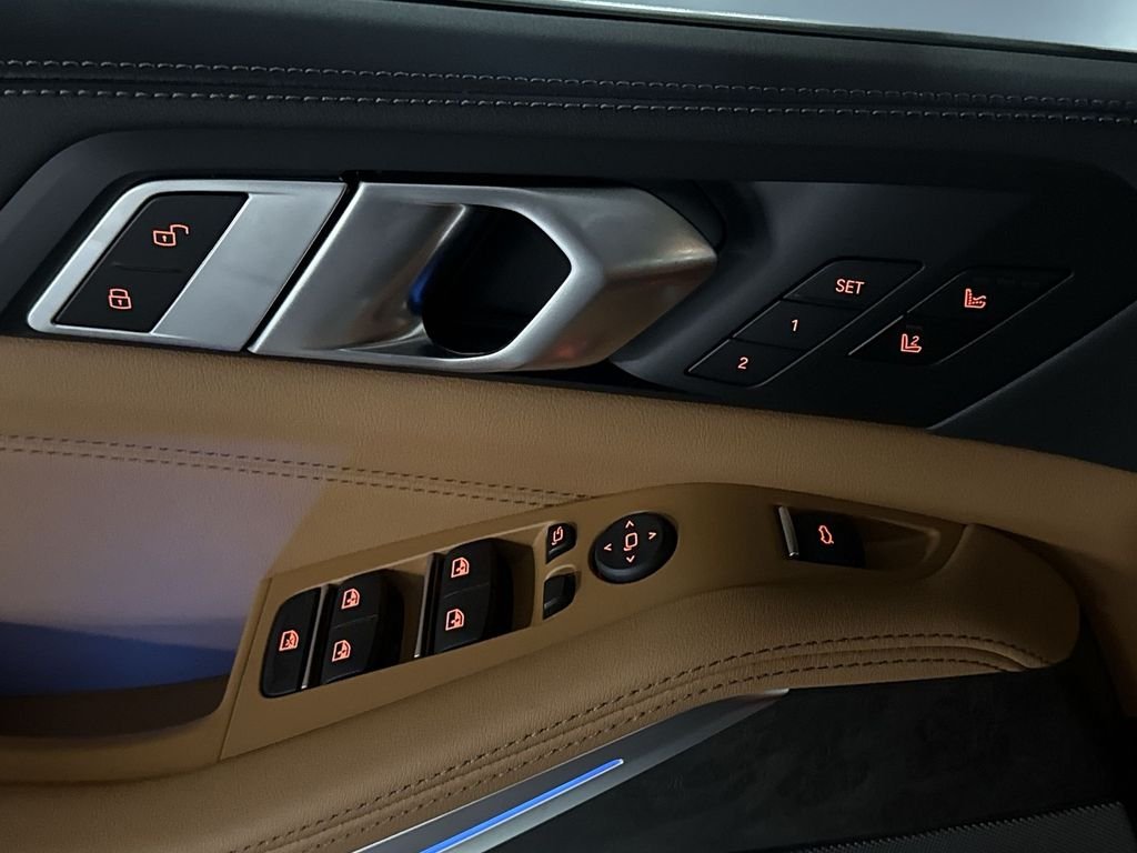 New 2026 Black Sapphire Metallic BMW xDrive50e image 13