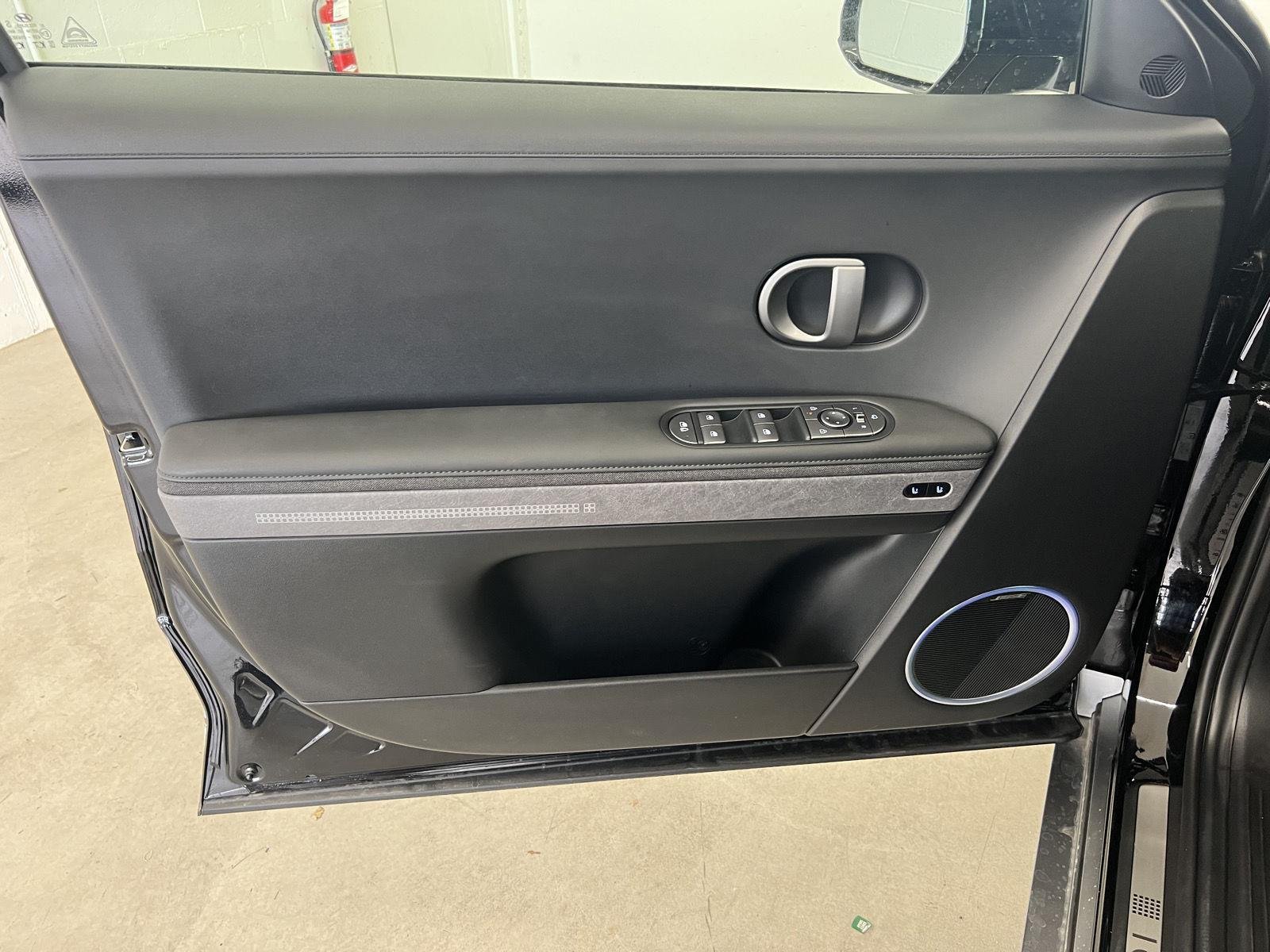 2026 Hyundai IONIQ 5 Limited - Photo 11