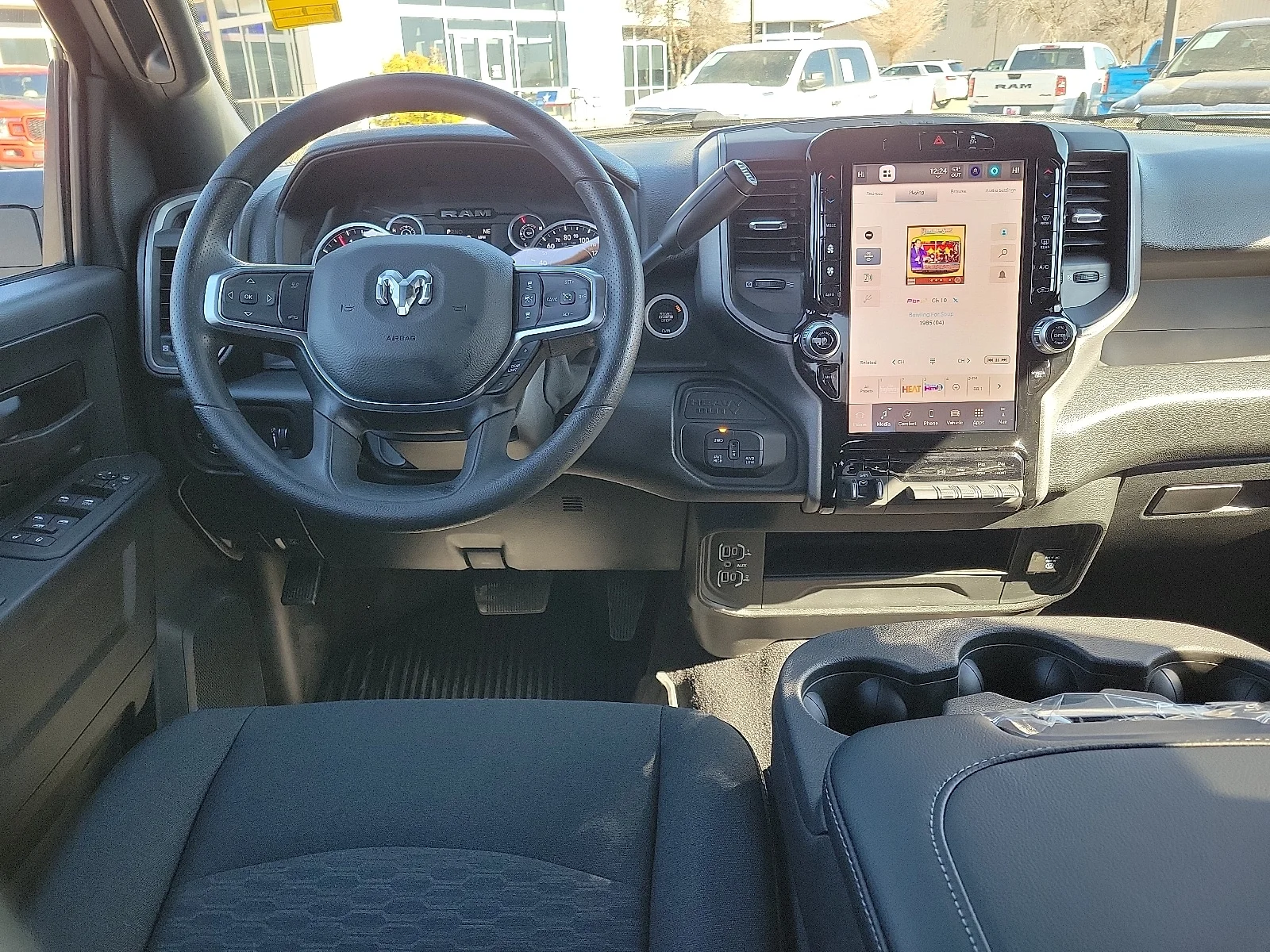 New 2026 PW7 Bright Whit Ram TRADESMAN CREW CAB 4X4 6