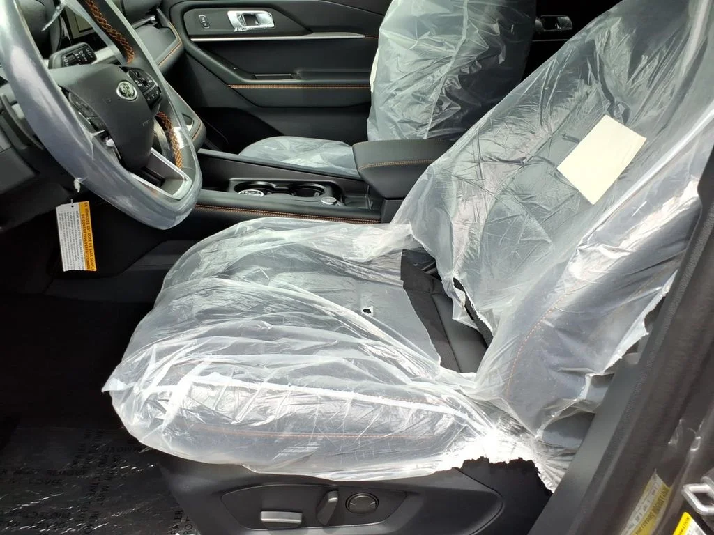New 2026 Carbonized Gray Metallic Ford Tremor® image 13