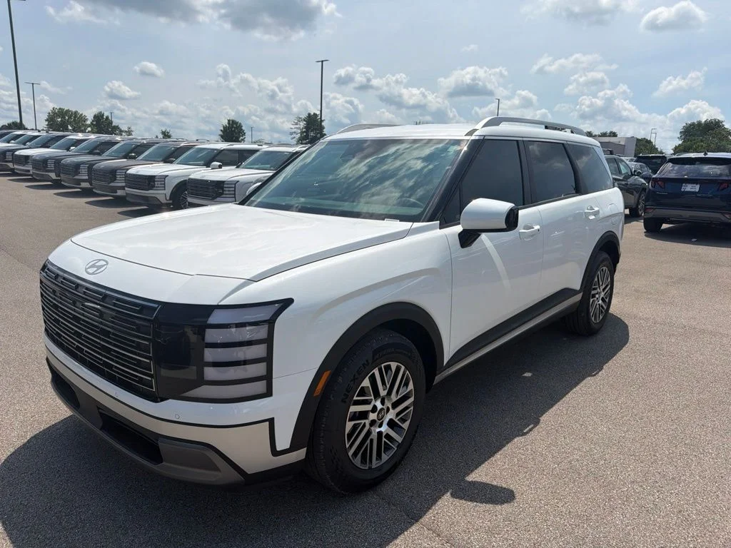 New 2026 Creamy White Pearl Hyundai SEL image 1