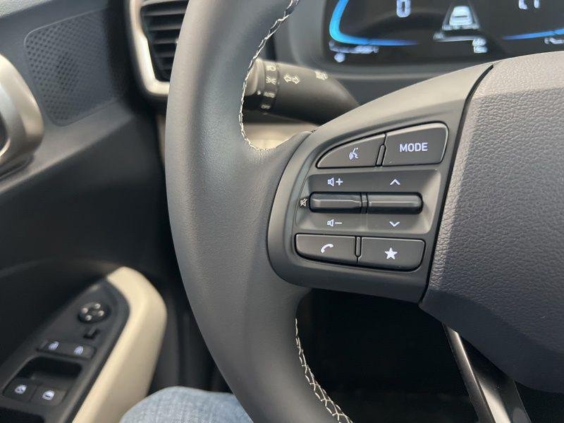 New 2026 White Hyundai SEL w/Two-Tone Roof image 19