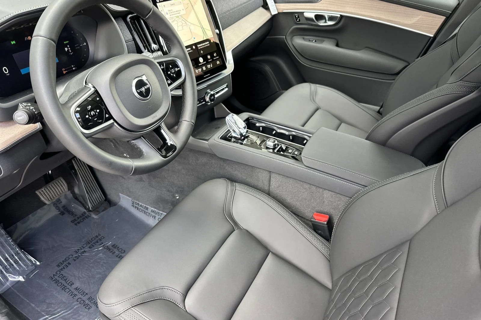 New 2026 Vapour Grey Volvo Plus image 9