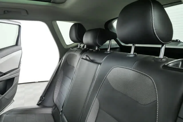 Certified Used 2023 Pure Gray Volkswagen SE image 20
