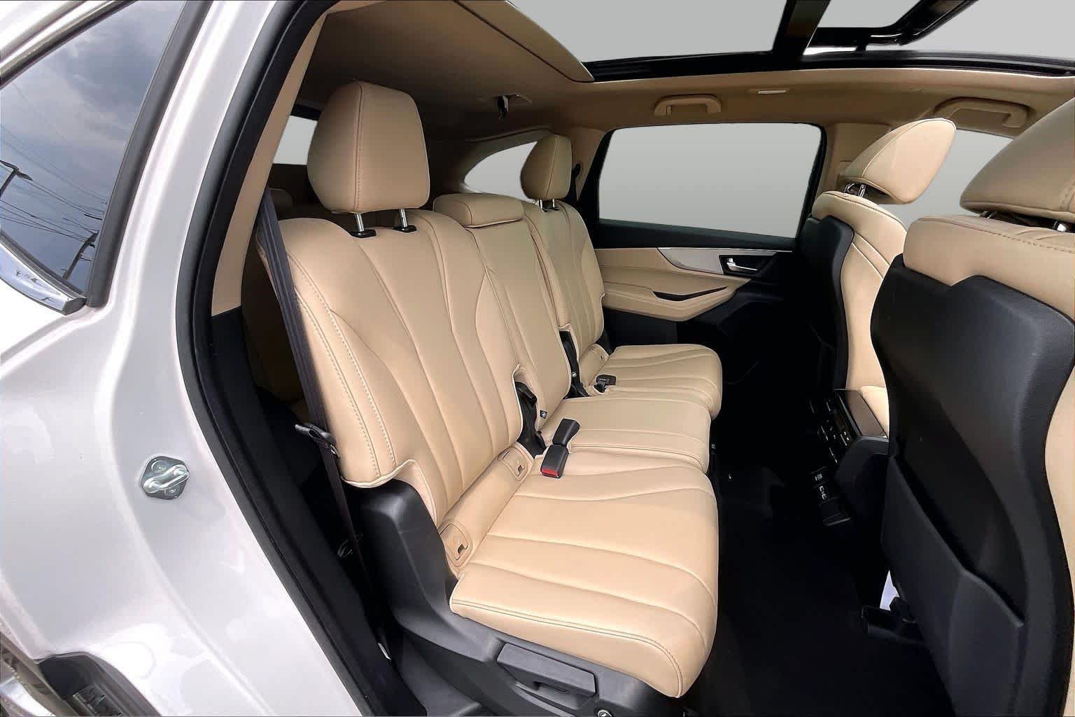 Certified Used 2024 Platinum White Pearl Acura MDX image 19