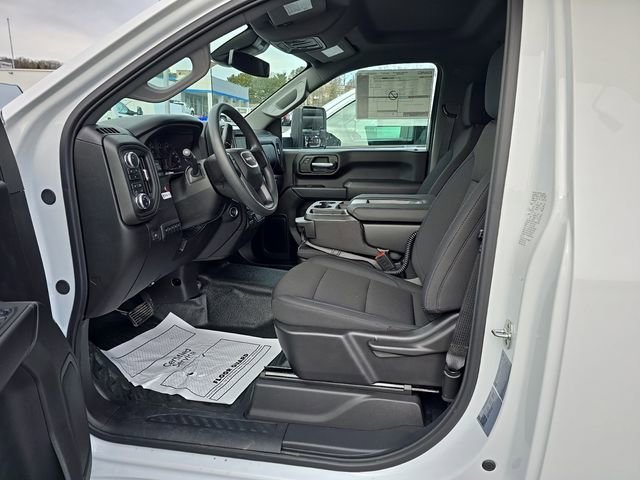 2025 GMC Sierra 3500HD Pro - Photo 9