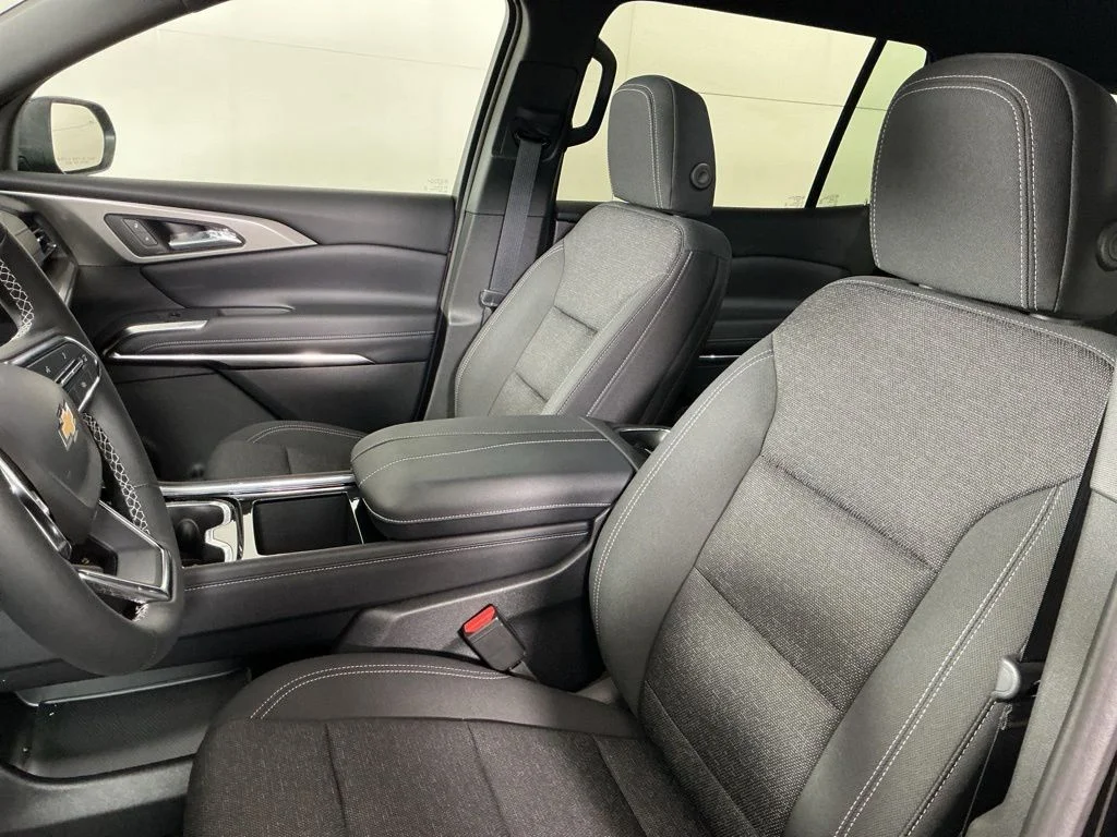 New 2027 Black Chevrolet LT image 5