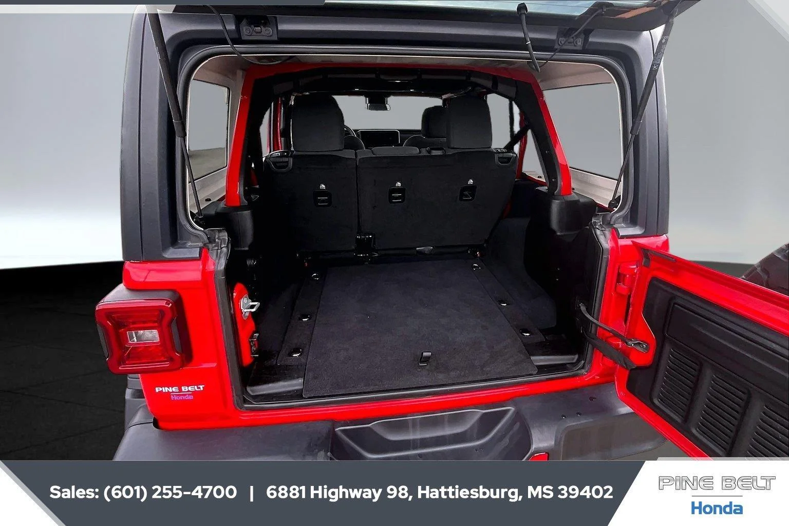 Used 2025 Firecracker Red Clearcoat Jeep Rubicon image 21