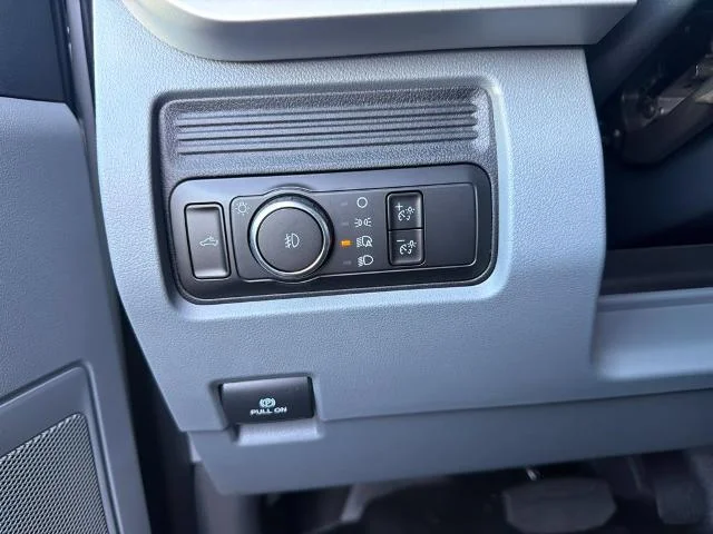 New 2026 Oxford White Ford F-450® XL image 52