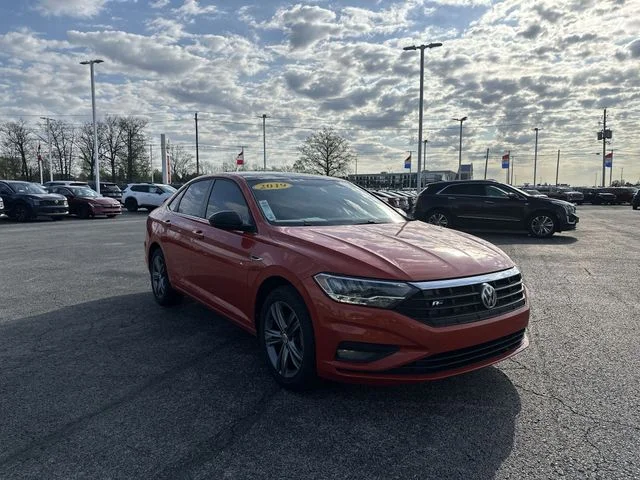 Used 2019 Orange Volkswagen R-Line image 11
