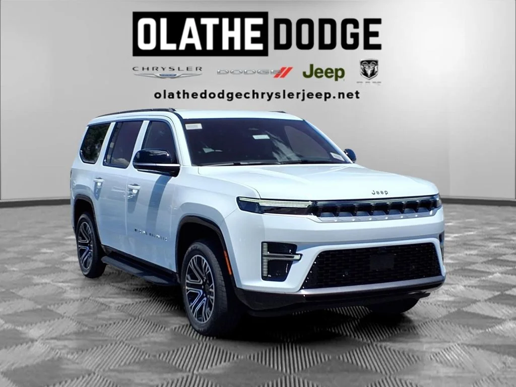 New 2026 Bright White Clear-Coat Exterior Paint Jeep  image 30
