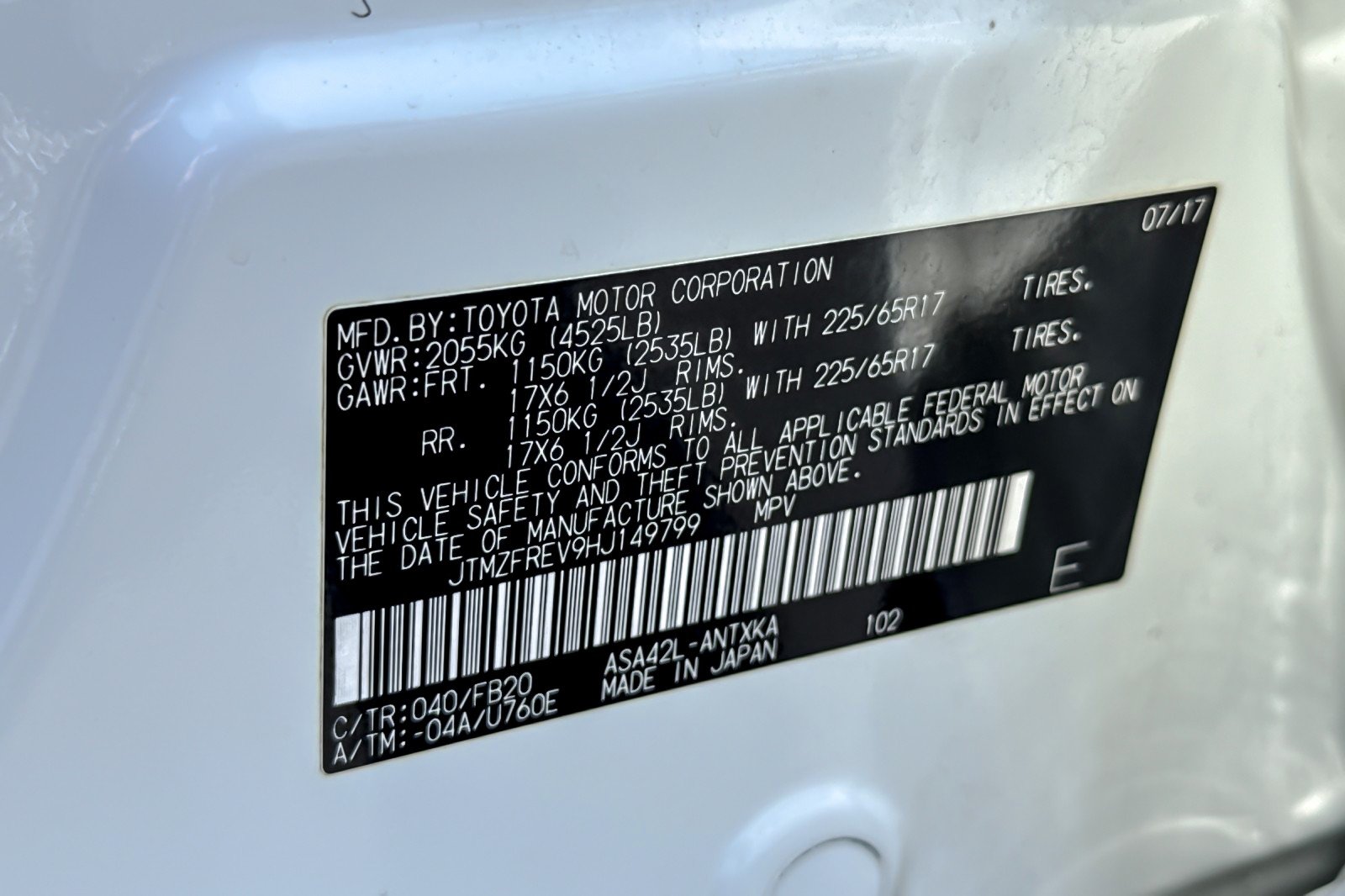 Used 2017 Super White Toyota LE image 26