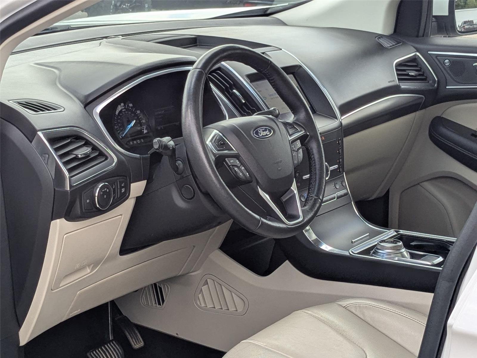 Used 2020 Star White Metallic Tri-Coat Ford Titanium image 2