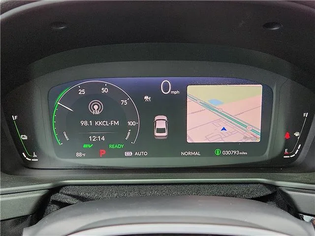 Used 2024 White Honda Touring image 18