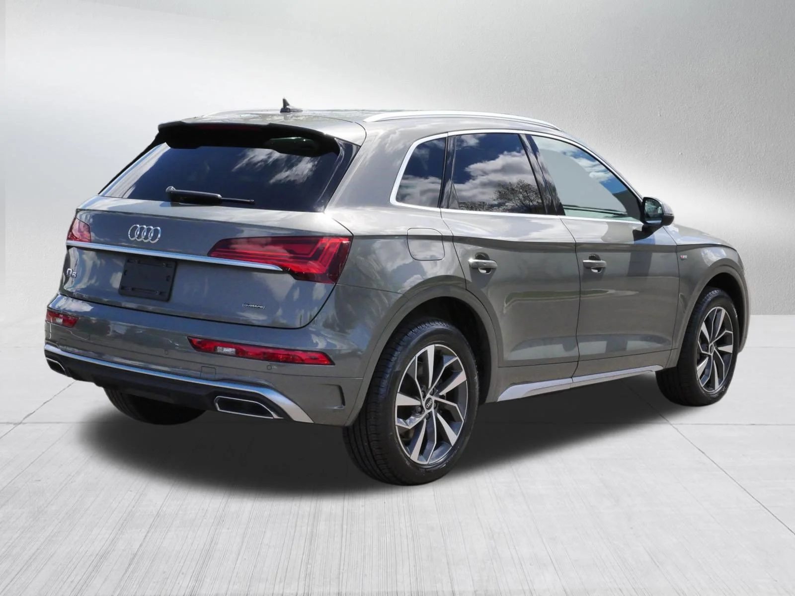 Used 2023 Chronos Gray Metallic Audi S line Premium Plus image 7