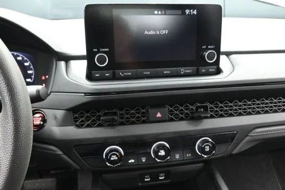 Used 2025 Black Honda LX image 10
