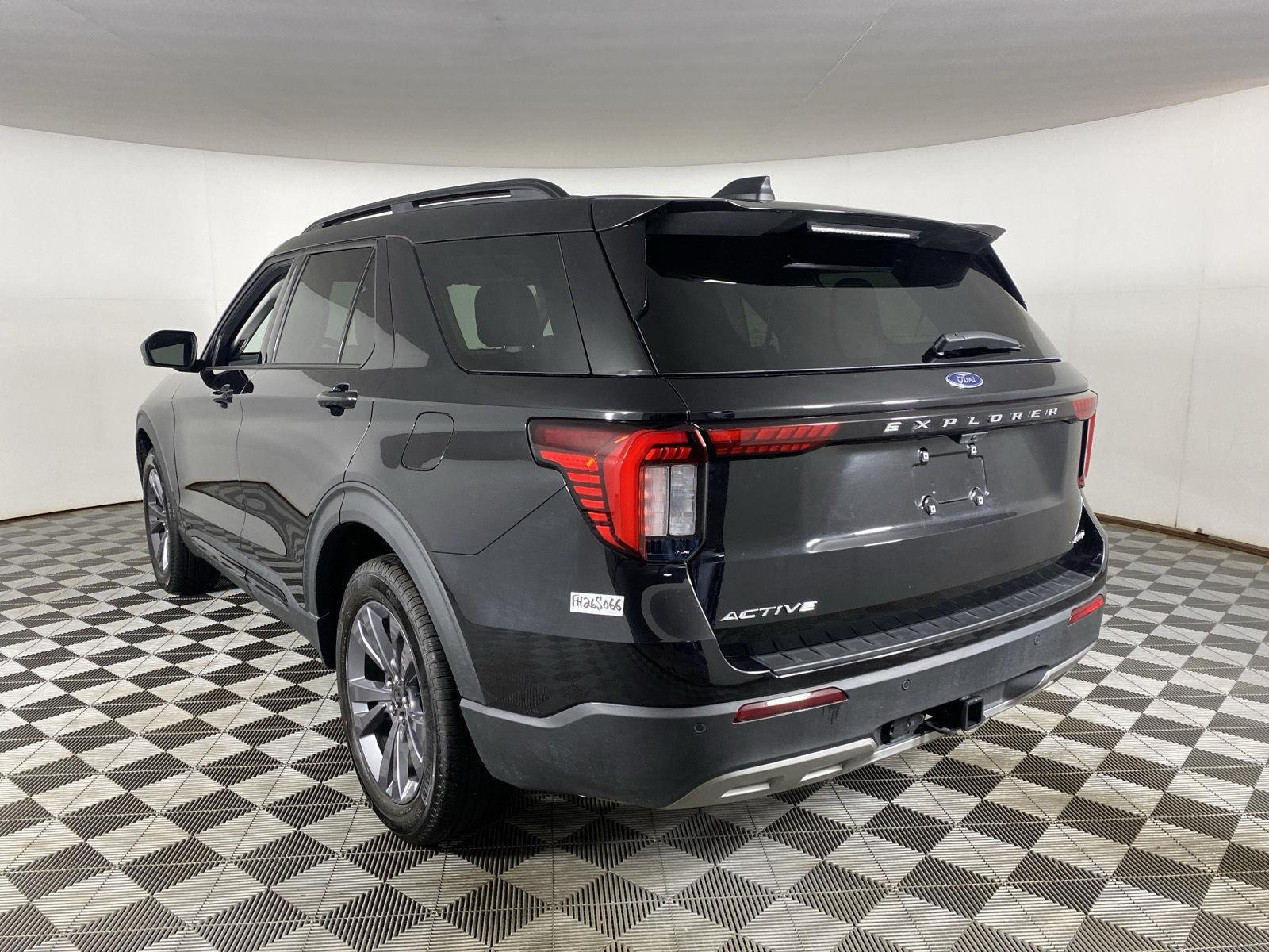 Used 2026 Agate Black Ford Active w/200A Pkg image 5