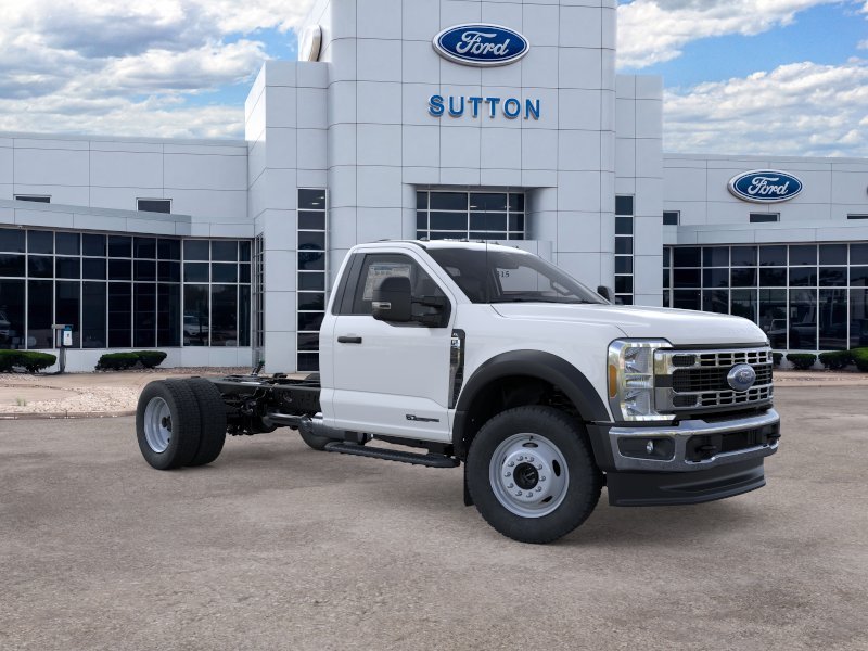New 2025 Oxford White Ford F-550® XL image 70