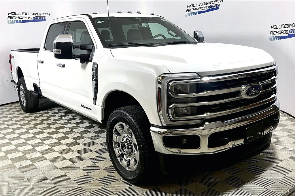 New 2026 Star White Metallic Tri-Coat Ford F-350® King Ranch® image 2