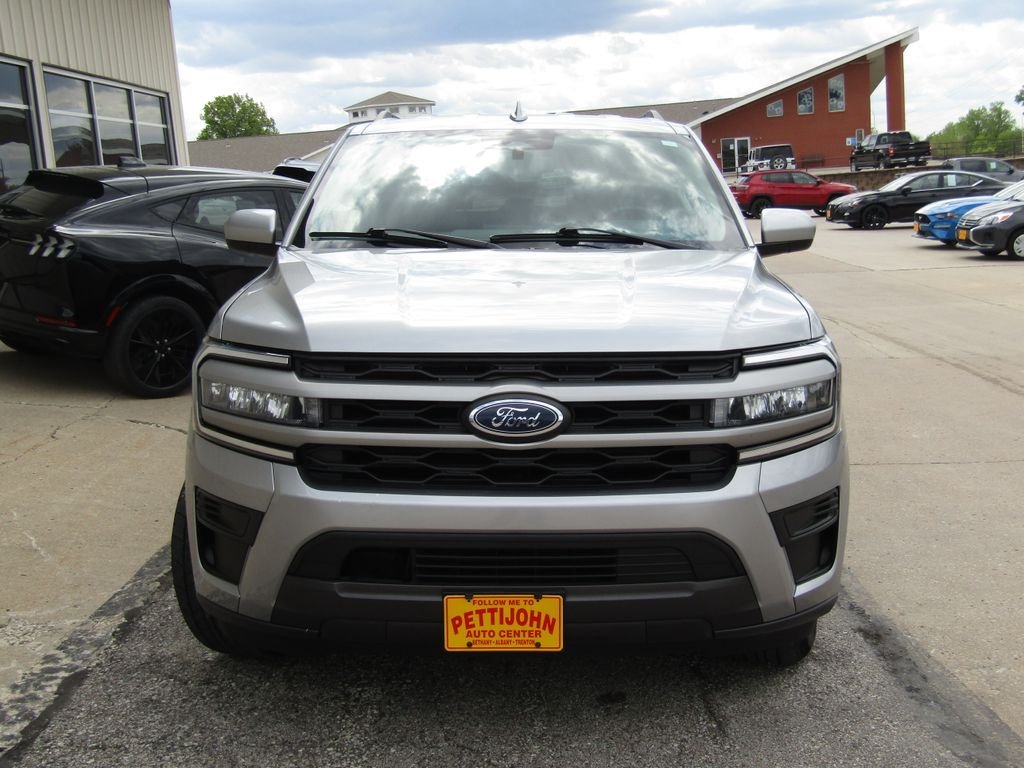 Used 2024 Silver Ford XLT image 13