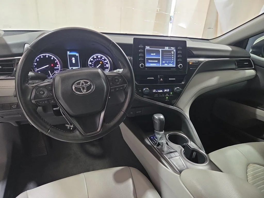 Used 2023 White Toyota SE image 6