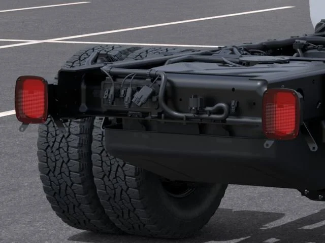 New 2026 Summit White GMC Pro image 11
