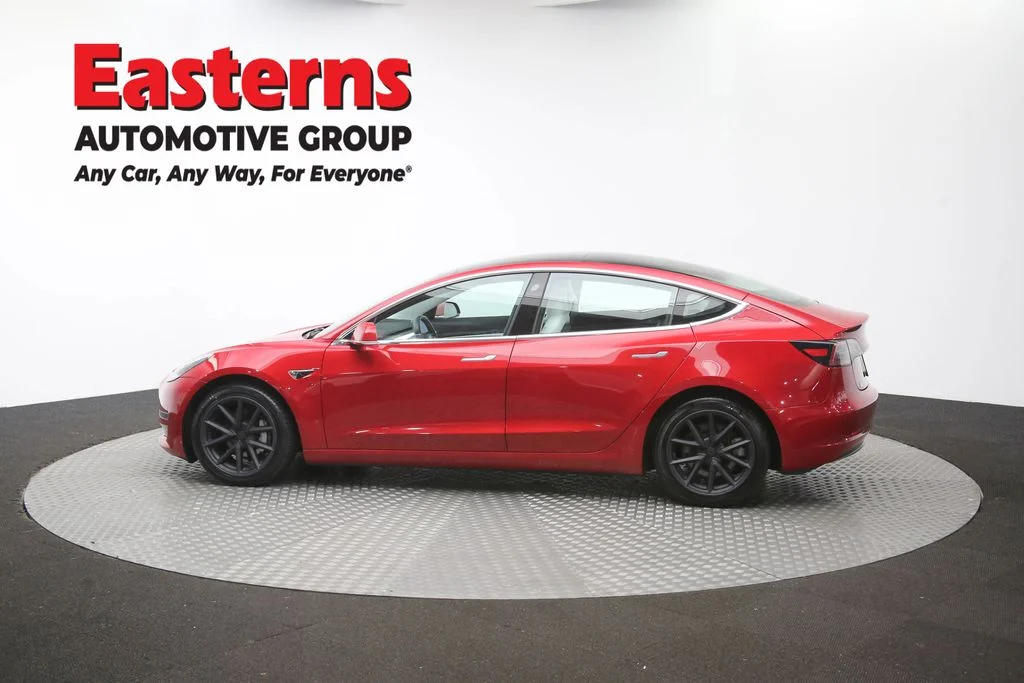 Used 2018 Red Tesla Long Range image 58