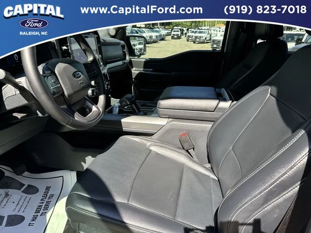 Used 2024 White Ford XLT image 19