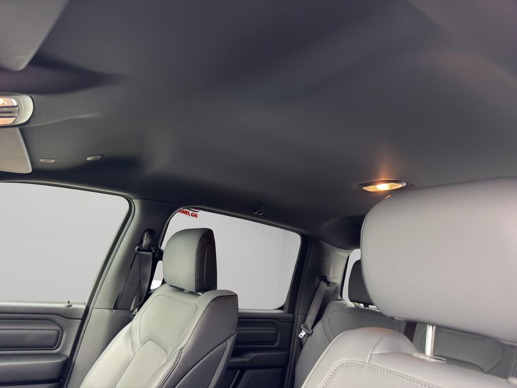 New 2026 Bright White Clear-Coat Exterior Paint RAM Tradesman image 5