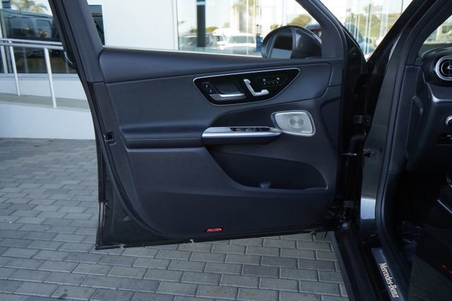 New 2026 Graphite Grey Metallic Mercedes-Benz GLC 300 image 42